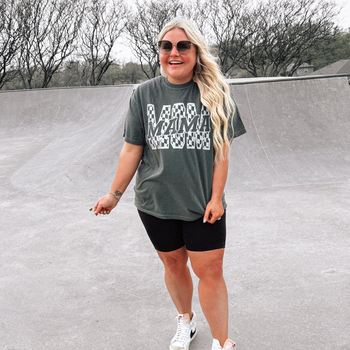 Mom/Mama | Comfort Color Tee- Pepper
