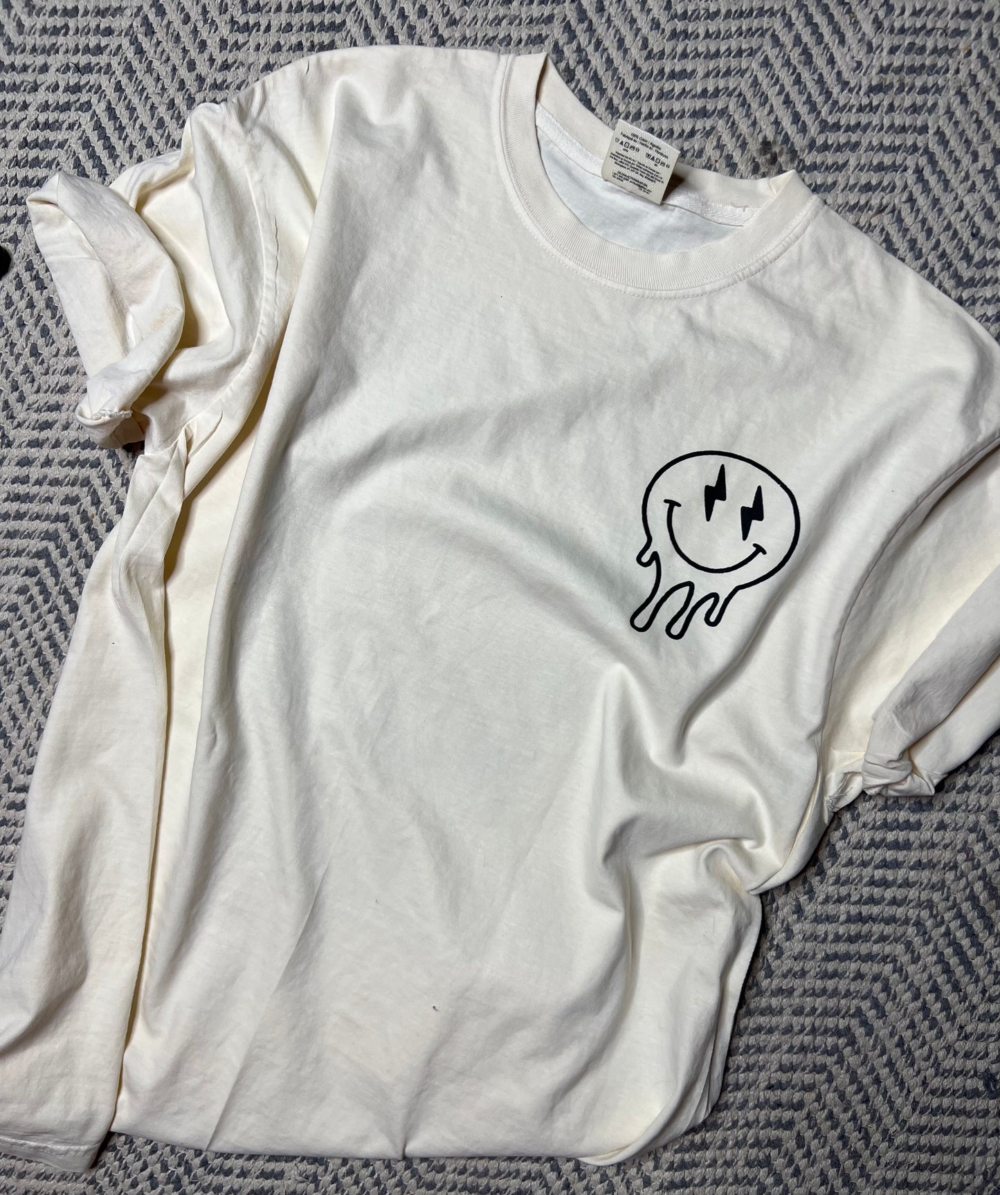 Overstimulated Mom | Oatmeal Comfort Color T-Shirt