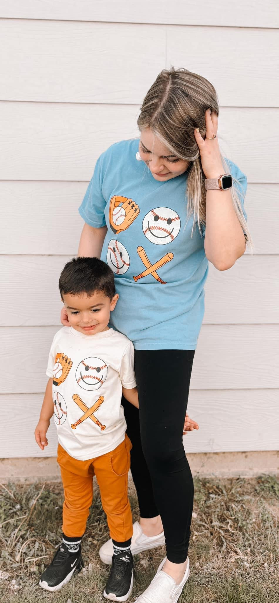 Mama Smiles | Comfort Color T-Shirt (2 Colors)